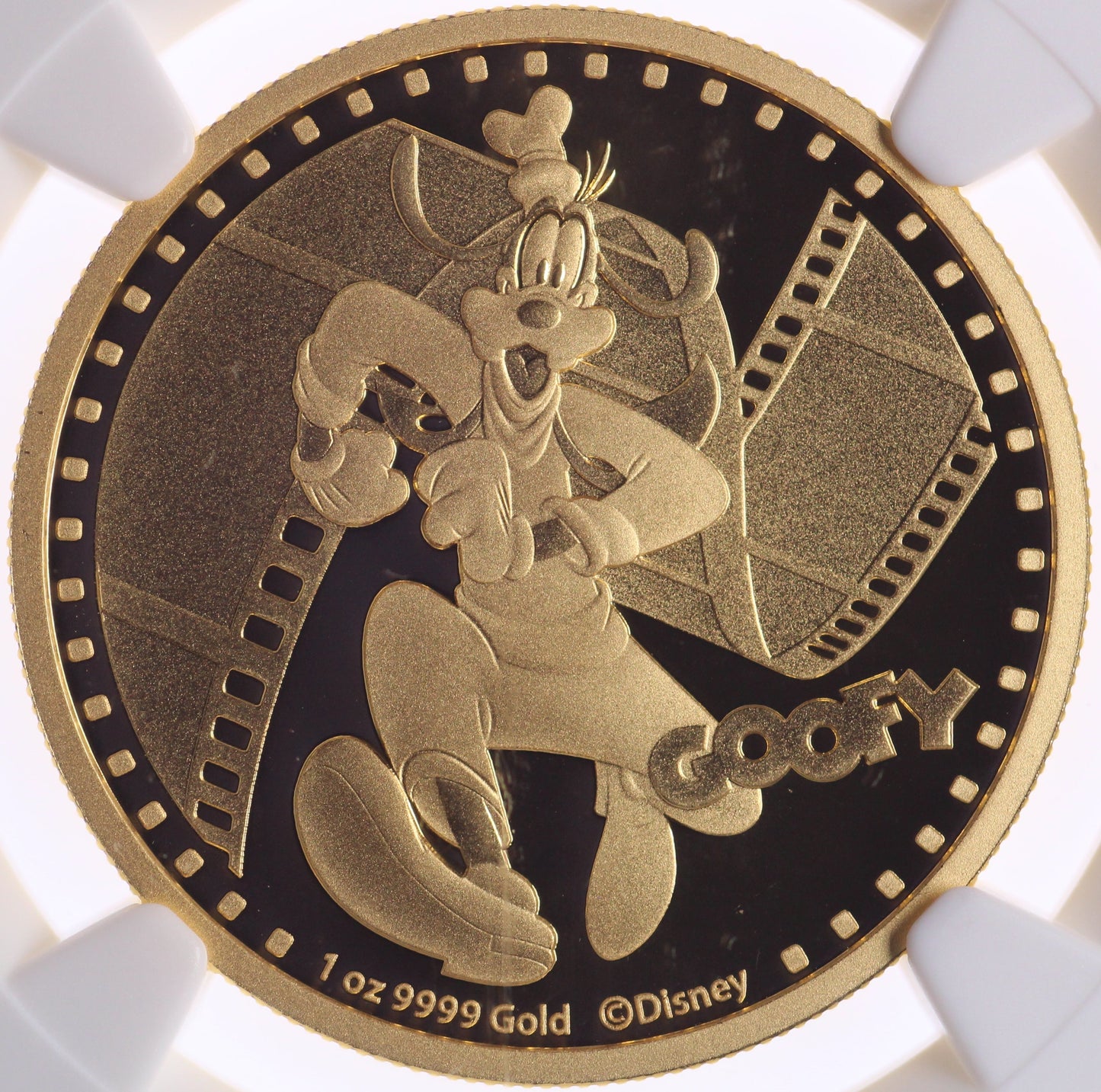 2014 Niue $200 - Goofy - Queen Elizabeth II - Gold Oz